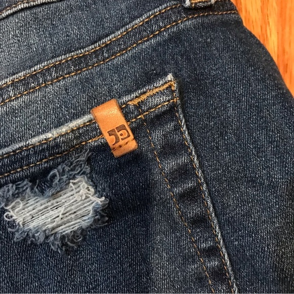 ▪️JOE’S Distressed Denim Shorts - Picture 5 of 14